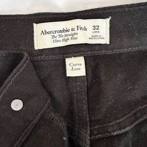 Abercrombie & Fitch Curve Live Ultra High Rise Black Jeans (32 long)
